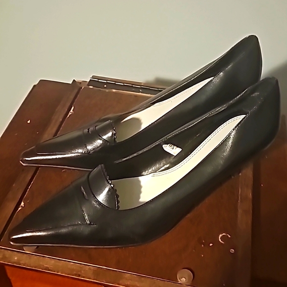 NWOT, Merona Designer Genuine Leather Shoes, Sz 8, Black, Low Heel 2" Pointy Toe - Picture 5 of 10